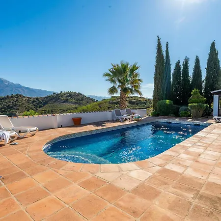 Bravo Spectacular Views Villa