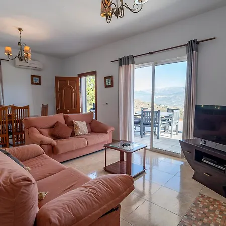 Villa Bravo Spectacular Views